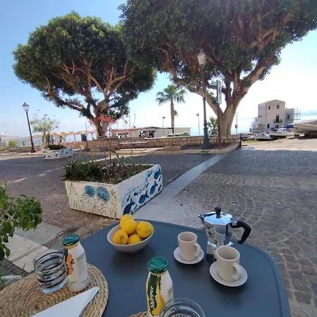 Sunrise Holiday home Santa Flavia